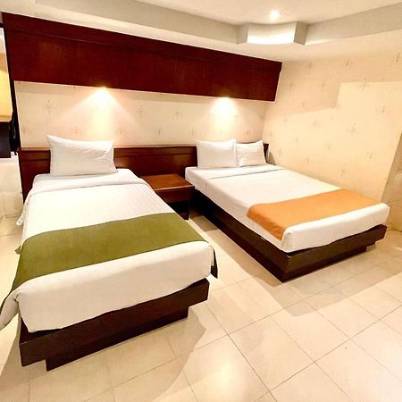 Rayaburi Hotel, Patong Екстериор снимка