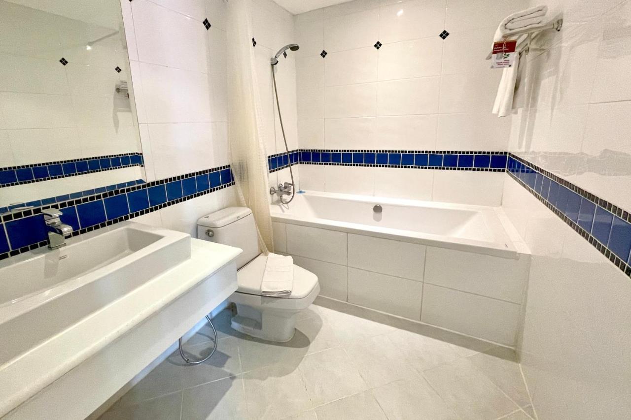 Rayaburi Hotel, Patong Екстериор снимка
