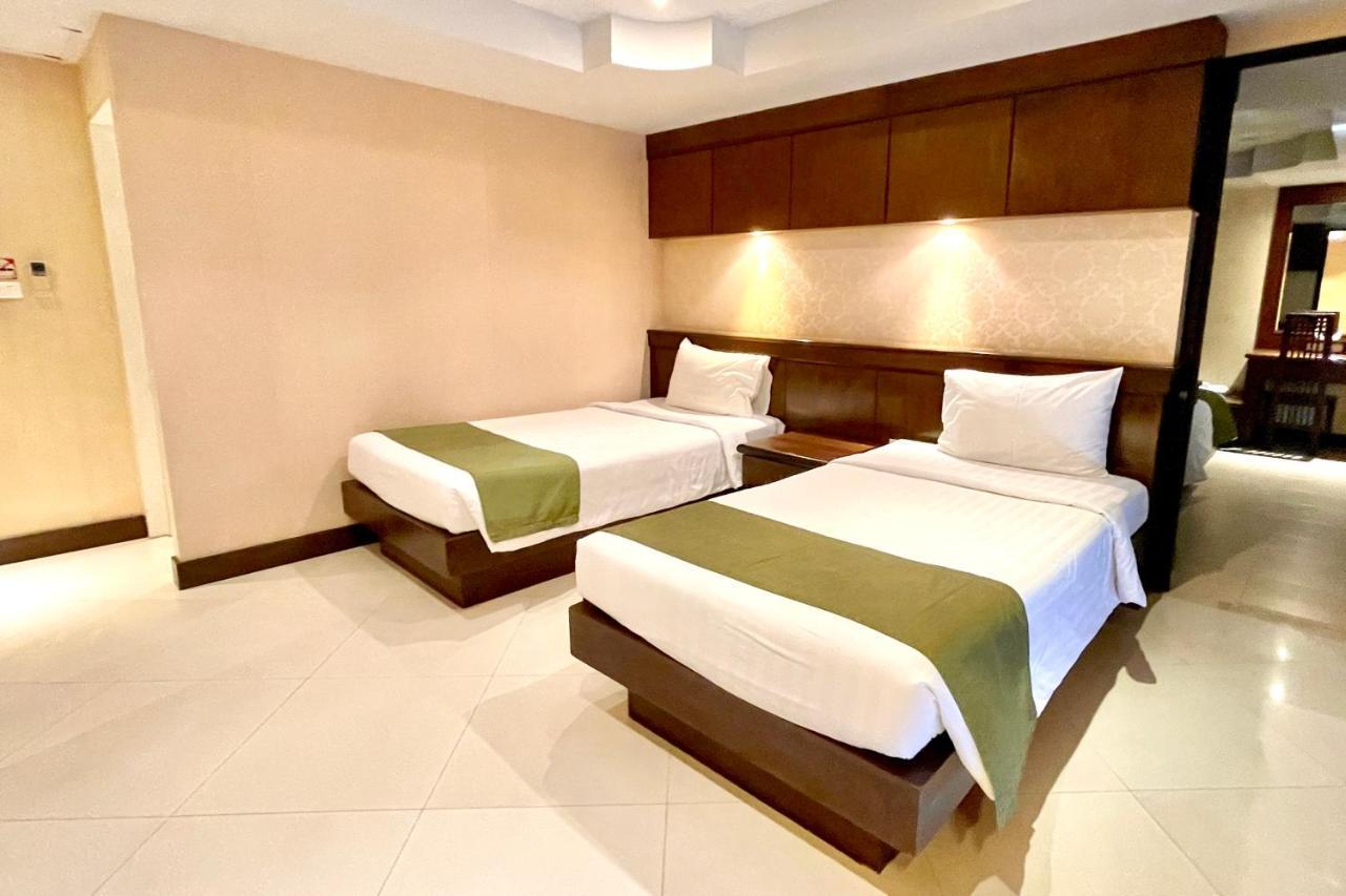 Rayaburi Hotel, Patong Екстериор снимка