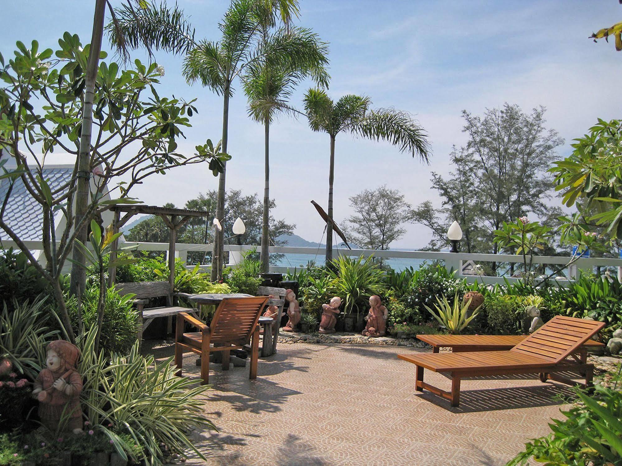 Rayaburi Hotel, Patong Екстериор снимка
