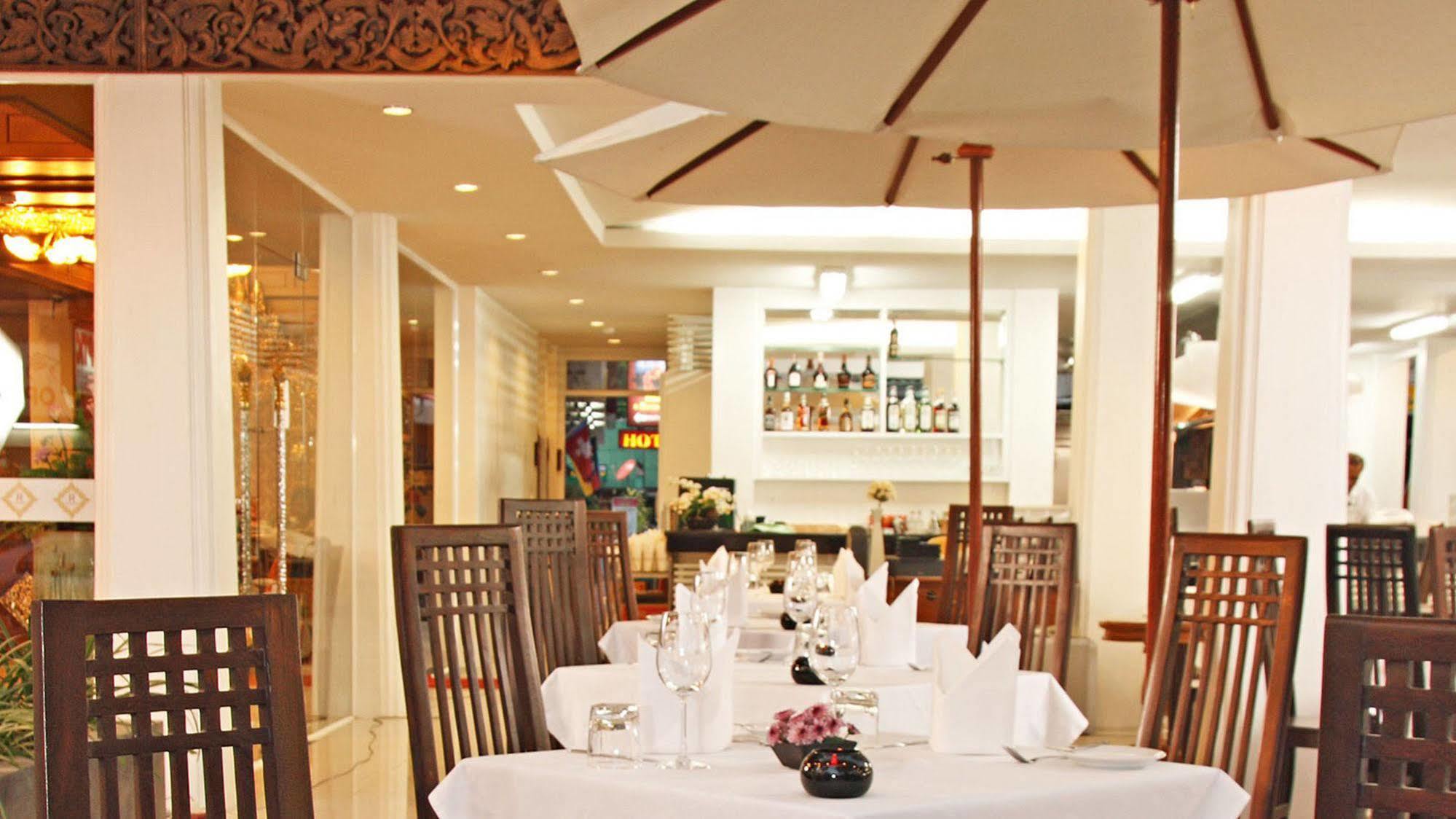 Rayaburi Hotel, Patong Екстериор снимка